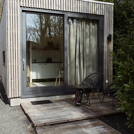 Villa Modern Tiny House Op Rustig Watersportpark Elahuizen Exterior foto